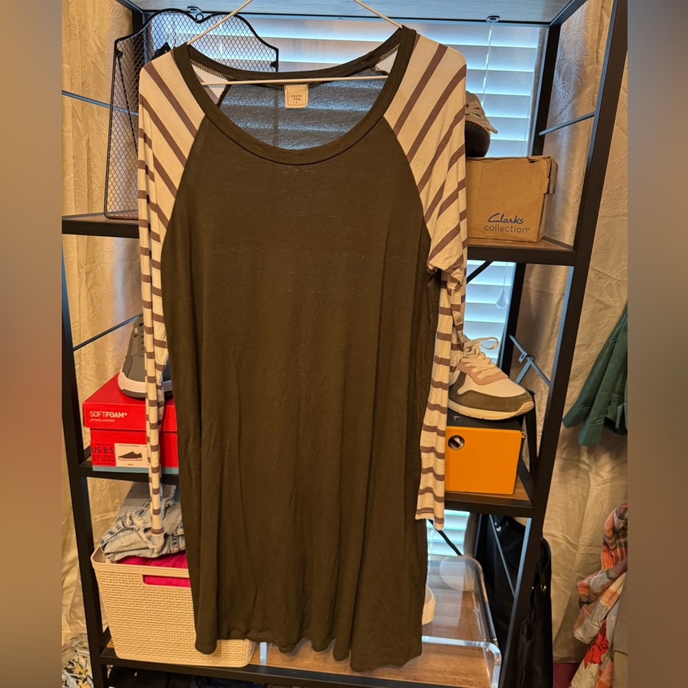 🟣 Paper Bag Brand Striped Sleeve Olive Dress